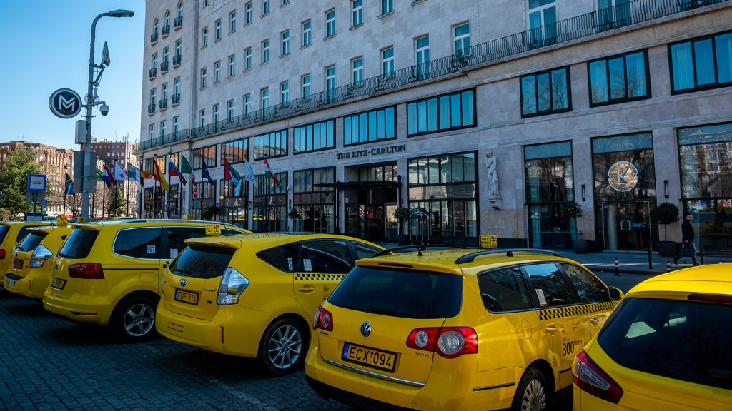 Korán örültek a budapesti taxisok – tagdíjemelést terveznek a társaságok